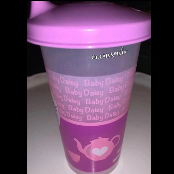 Tupperware Disney Baby Daisy Duck Sippy Cup - Picture 2 of 3